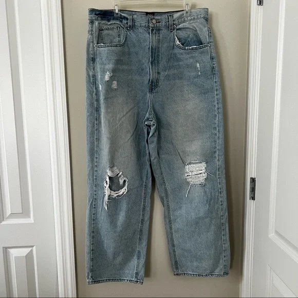 Baggy Jeans - Picture 2 of 4
